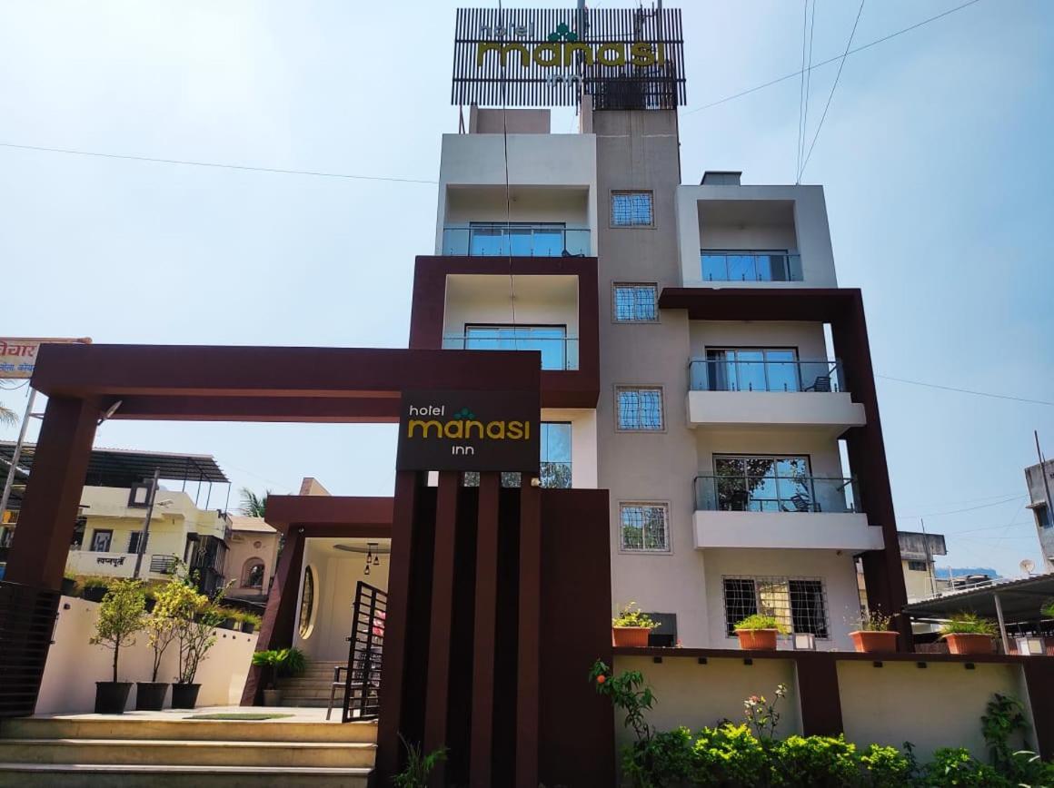 Hotel Manasi Inn Сатара Экстерьер фото