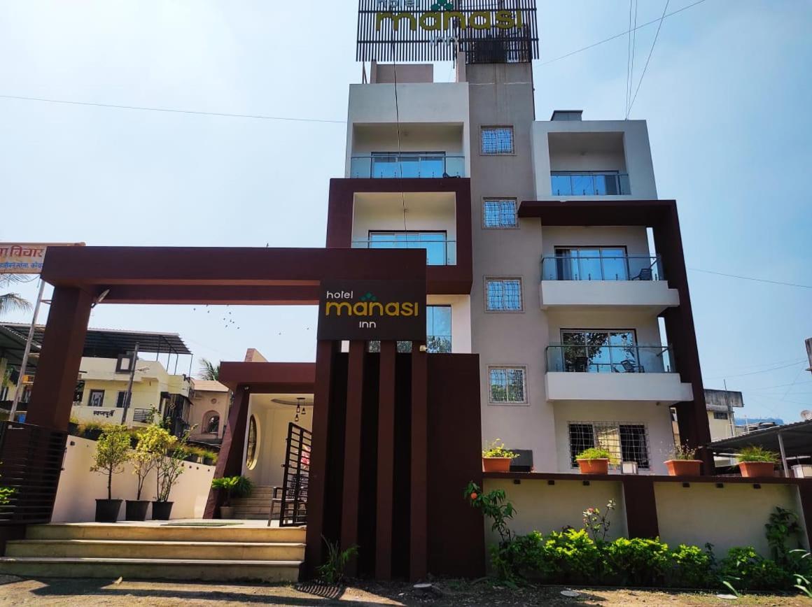 Hotel Manasi Inn Сатара Экстерьер фото